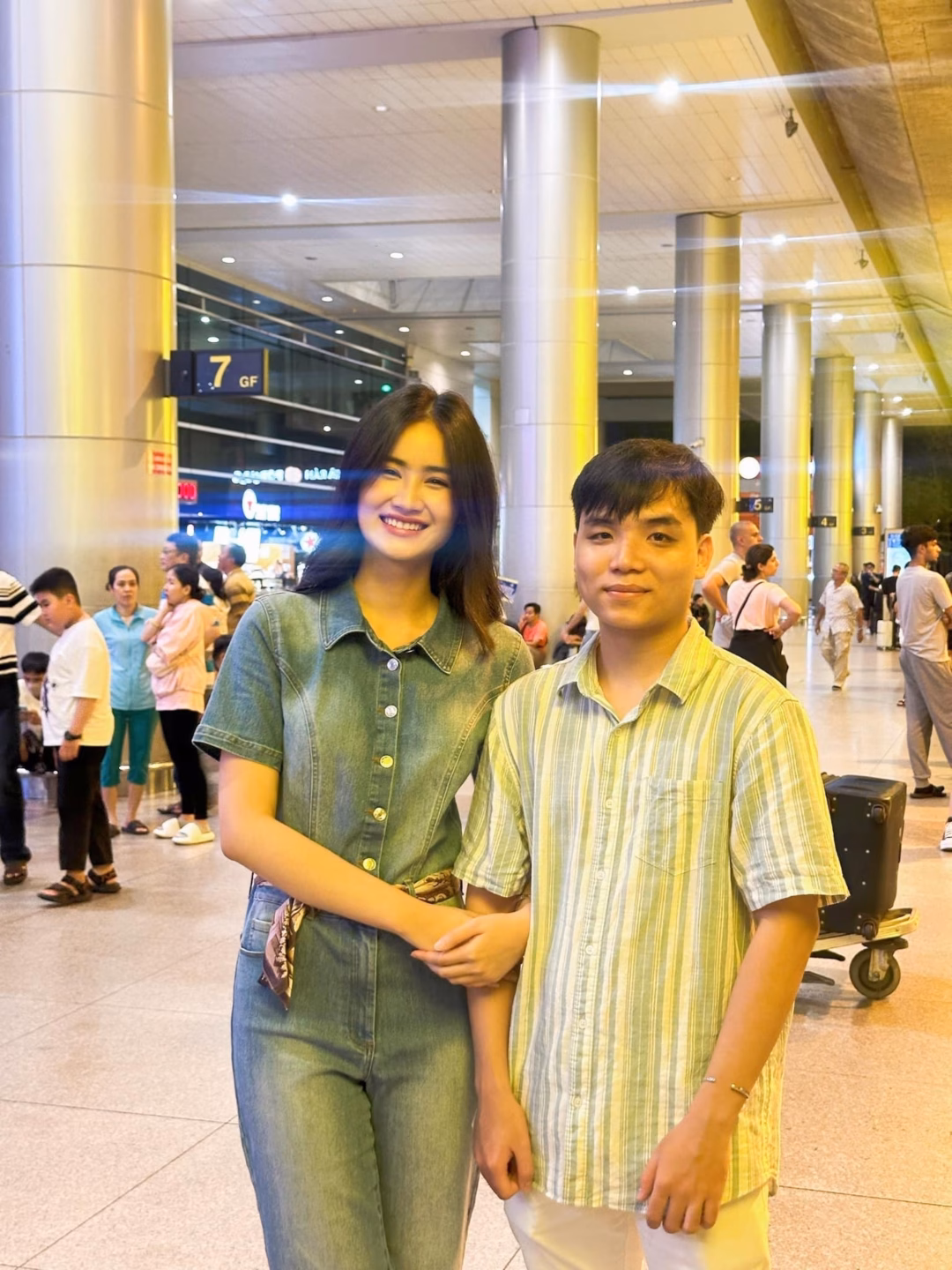 Hoa hậu Ý Nhi và bạn trai Anh Kiệt Hoa hậu Ý Nhi và bạn trai Anh Kiệt