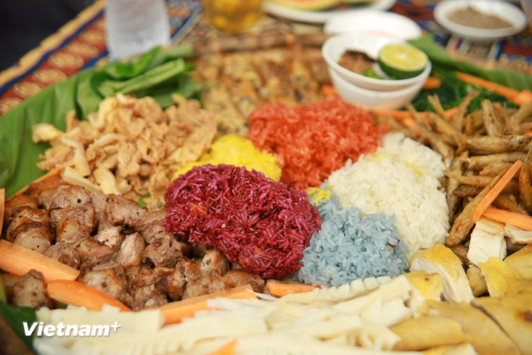 Suối khoáng nóng Kim Bôi Suối khoáng nóng Kim Bôi