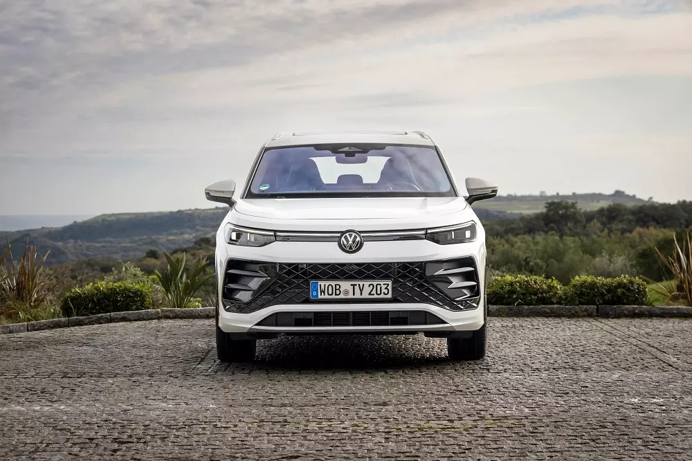 Volkswagen Tayron bản R-Line