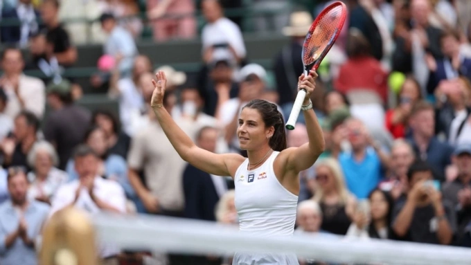 Navarro mừng chiến thắng trước Krecjkova ở vòng ba Wimbledon 2025