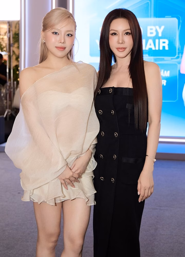 Chen Huai Hsiu, con gái duy nhất của Hoa hậu Thu Hoài Chen Huai Hsiu, con gái duy nhất của Hoa hậu Thu Hoài