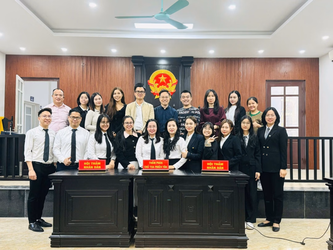 Học viện Phụ nữ Việt Nam đào tạo Thạc sĩ Luật với định hướng ứng dụng Ký kết thỏa thuận hợp tác MOU giữa Học viện Phụ nữ Việt Nam với doanh nghiệp. Ảnh: NTCC.
