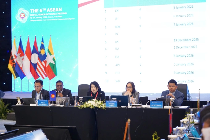 Đại diện Th&aacute;i Lan b&agrave;n giao vai tr&ograve; Chủ tịch ADGSOM 2026 cho Việt Nam