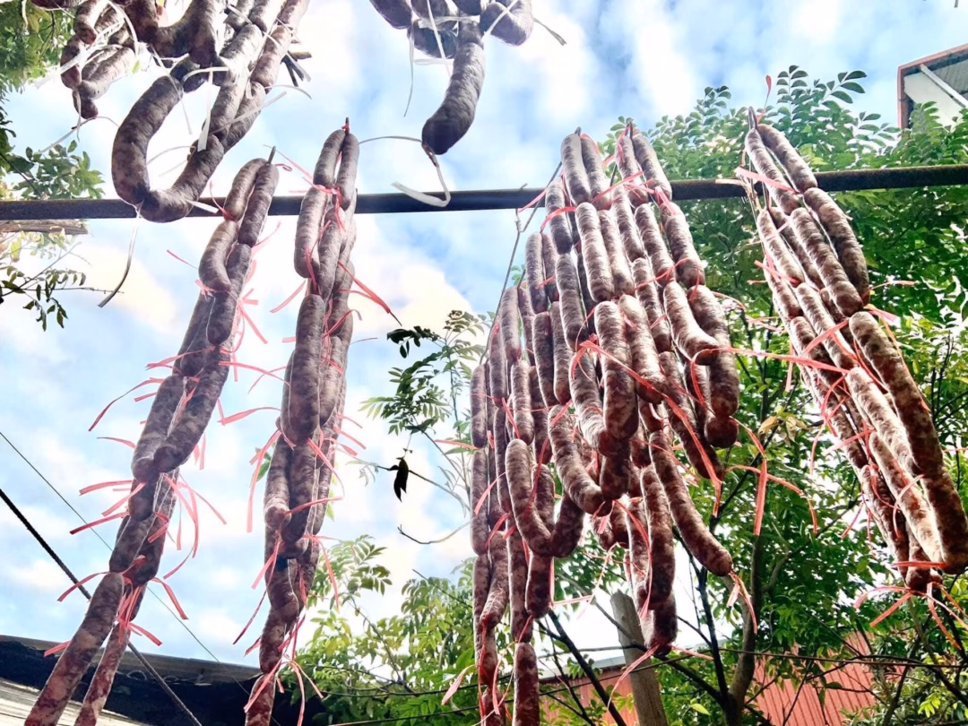 Quy tr&igrave;nh ướp v&agrave; nhồi lạp sườn Lạng Sơn