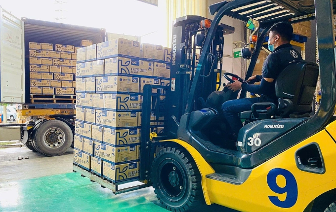 30 năm hợp tác thương mại Việt Nam – Mỹ: Tăng trưởng ấn tượng gần 150 tỷ USD Lô hàng xuất khẩu được đóng gói tại nhà máy của Phúc Sinh. Ảnh: Phúc Sinh