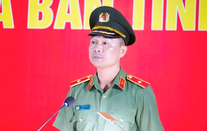 Thanh Hóa huy động lực lượng ra quân trấn áp tội phạm trong đêm Lực lượng công an ra quân trấp áp tội phạm tại phường Hạc Thành tối 15-7