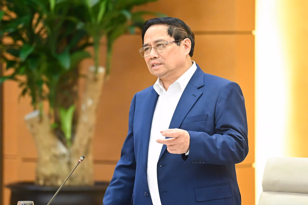 Thủ tướng Phạm Minh Chính: Cùng làm, cùng chịu trách nhiệm, cùng chiến thắng, cùng phát triển, cùng tận hưởng niềm vui, hạnh phúc với nhân dân. Ảnh: Quốc hội