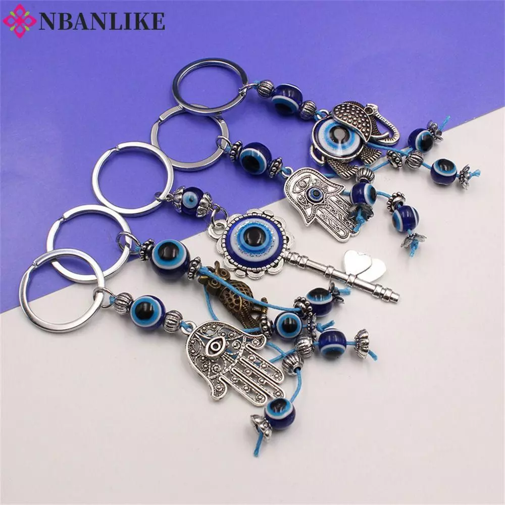 Khi mua móc khóa thời trang, bạn đã bao giờ tự hỏi Mắt May Mắn Hasma có thực sự mang lại may mắn cho bạn?