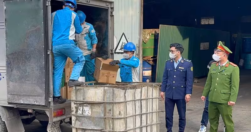 Hưng Yên tiêu hủy 2.280 chai rượu nhập lậu: Quy trình, xử phạt và bài học