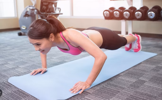 Chống đẩy giúp tăng cường sức mạnh và độ bền cơ bắp Lợi ích của chống đẩy đối với phụ nữ