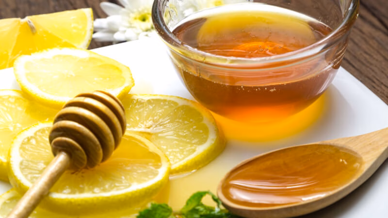 Nước chanh mật ong Nước chanh mật ong hỗ trợ giảm cân