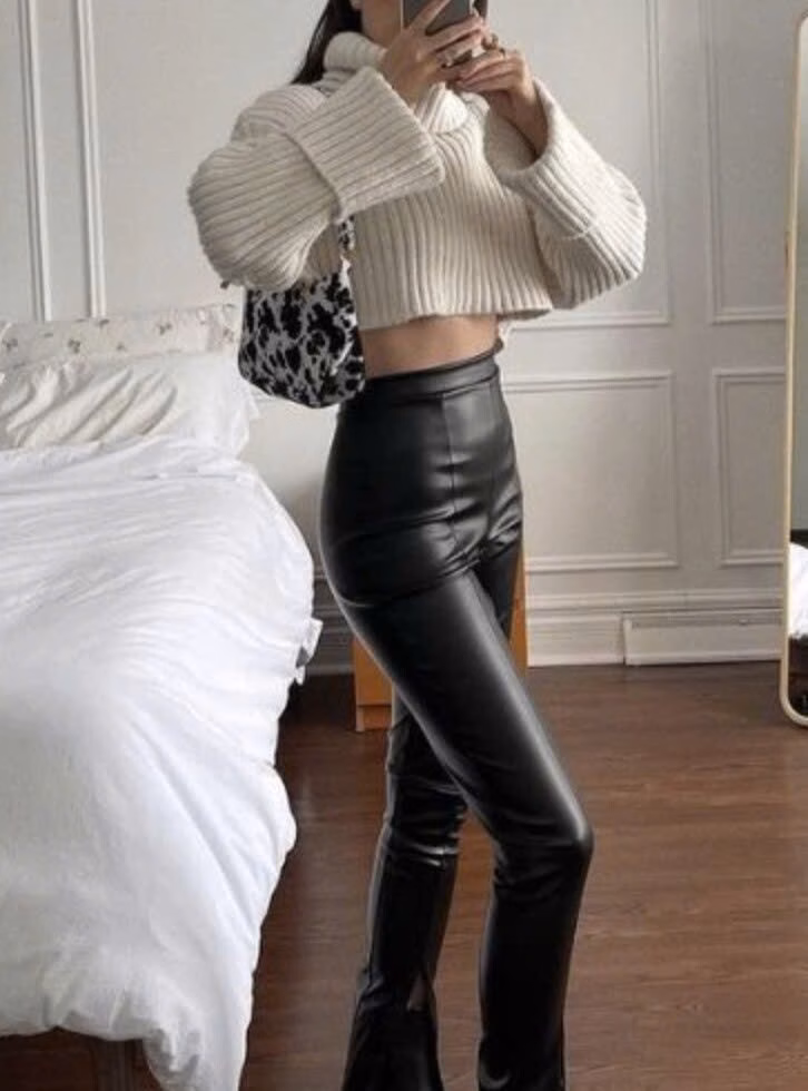 6 Món Quần Áo Có Thể “Gây Hại” Cho Tủ Đồ Của Bạn 6 loại quần áo nên né xa tủ đồ, mua vừa phí tiền vừa lộ hết khuyết điểm cơ thể - 8