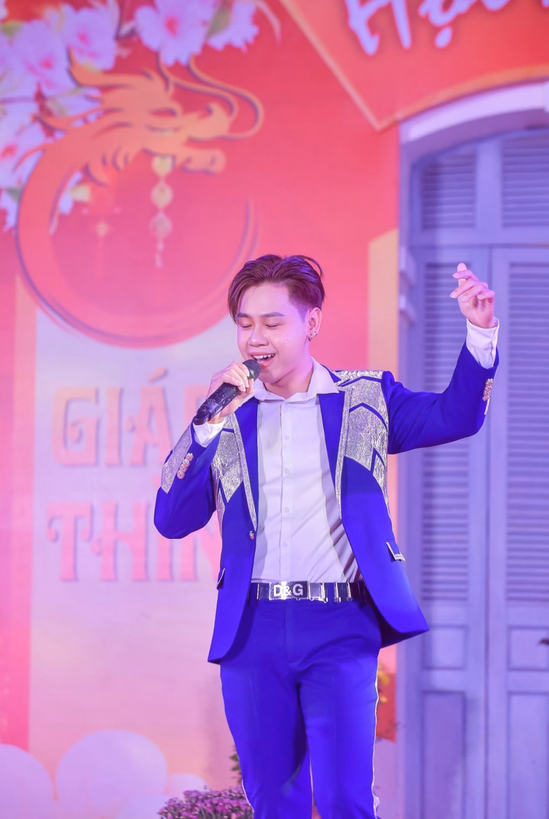 Ca sĩ trẻ Khải Quân: Giọng hát nội lực và hành trình chinh phục tình yêu âm nhạc Ca Sĩ Khải Quân - Đam mê nảy mầm từ vùng đất biển - 2