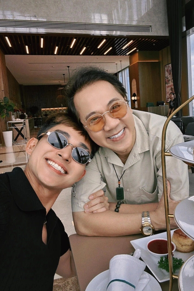 H’Hen Niê và dàn sao Việt ‘đi chơi’ đâu vào dịp lễ 'Anh tài' Jun Phạm gặp gỡ NSƯT Thành Lộc - người nghệ sĩ của tuổi thơ.