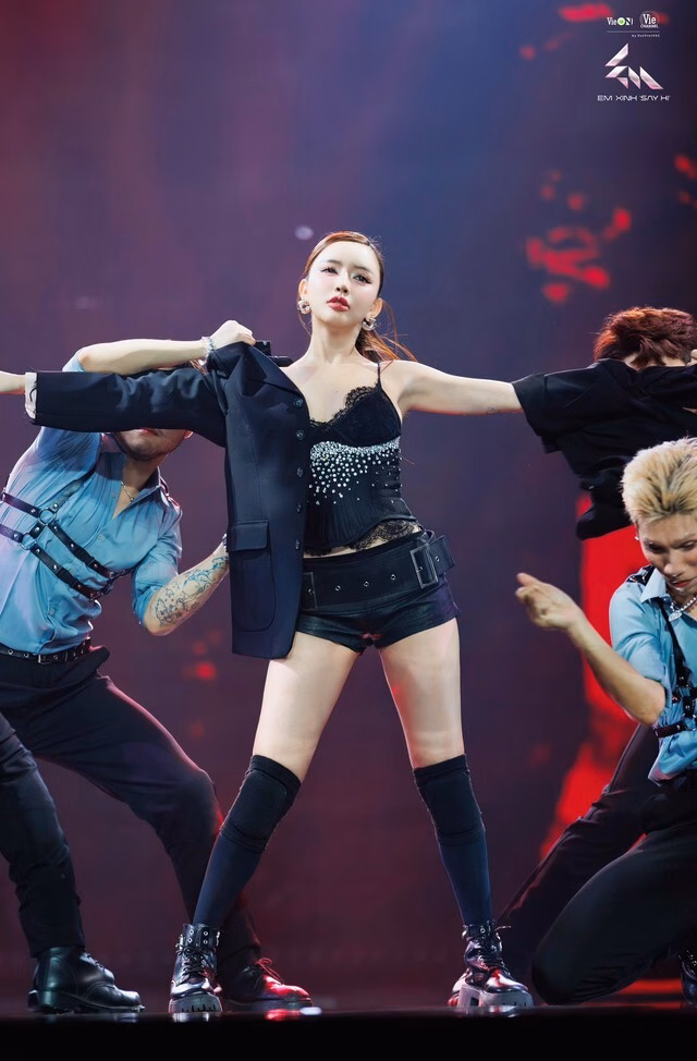 Bích Phương comeback hát sau lùm xùm thẩm mỹ, nhan sắc hiện tại ra sao? Phản ứng cư dân mạng