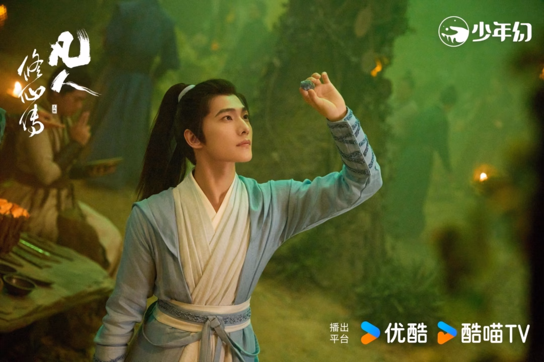 Dương Dương lên kế hoạch comeback với loạt tạo hình cổ phong trong năm 2025 Ảnh: Weibo
