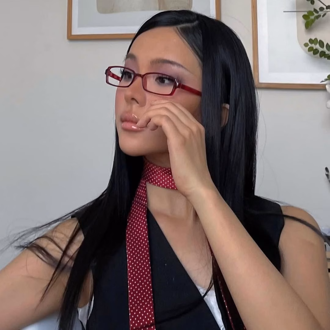 Lim Feng có động thái ẩn ý khiến cư dân mạng bàn tán xôn xao