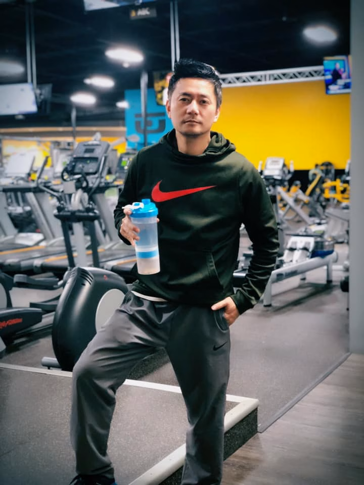 Chăm chỉ tập thể thao, đặc biệt mê boxing