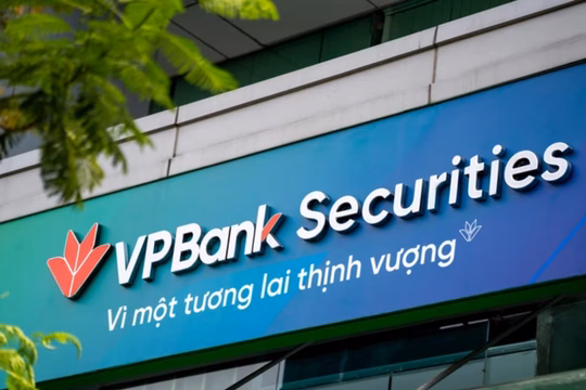 Chứng khoán VPBank chuẩn bị IPO, giá tối thiểu 12.130 đồng/cổ phiếu