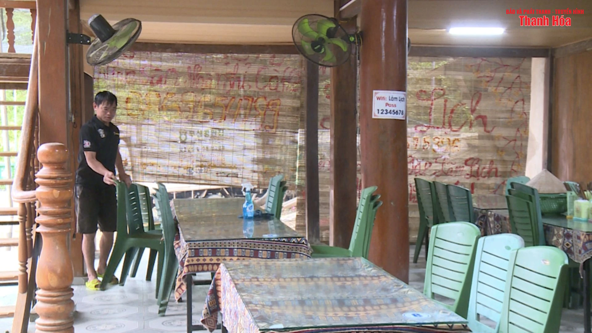 Chị Bùi Thị Ngần, chủ homestay Bỏ phố về rừng, xã Thạch Quảng chia sẻ: “Nhờ có chính quyền hướng dẫn kỹ lưỡng nên chúng tôi chủ động dừng đón khách từ sớm, đưa đồ dùng lên cao, che chắn cẩn thận. Sau bão, nhà cửa và cảnh quan vẫn nguyên vẹn. Hiện nay, chúng tôi đã hoàn thành việc dọn dẹp lại homestay và sẵn sàng đón du khách trở lại bình thường”.