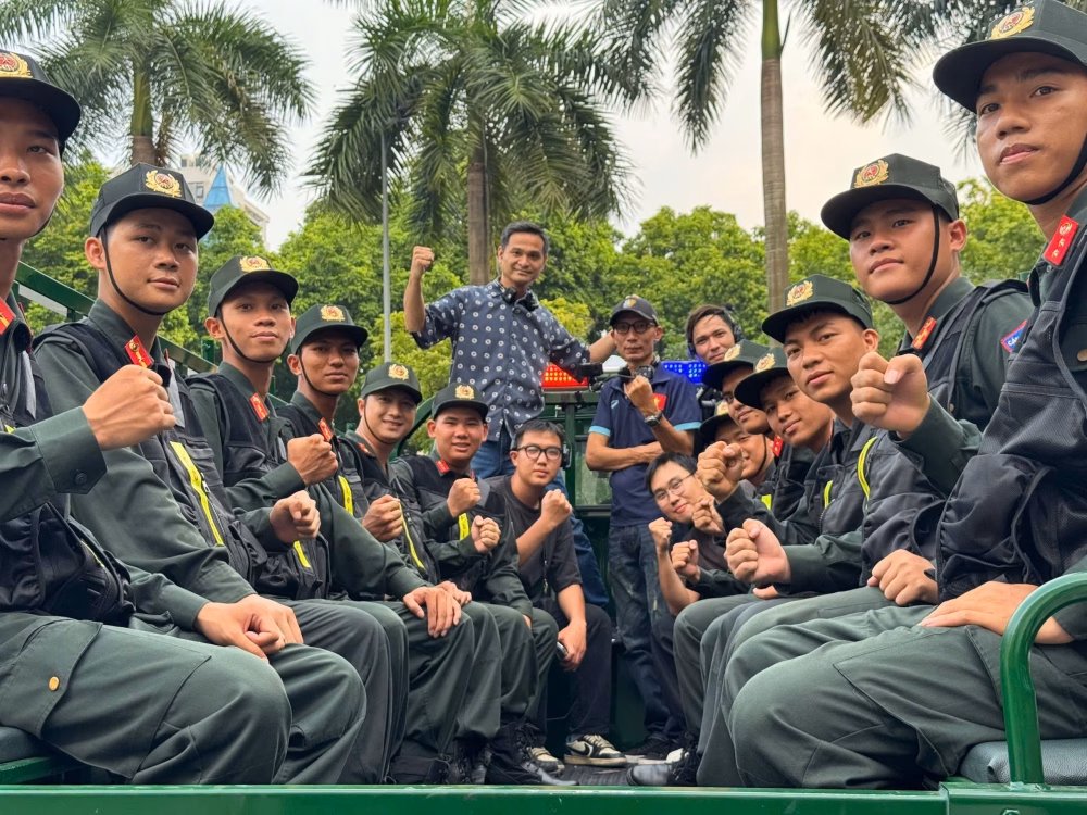 Công an Hà Nội ra mắt MV âm nhạc ‘Công an Hà Nội trong trái tim tôi’ Khi âm nhạc hòa cùng trái tim người lính