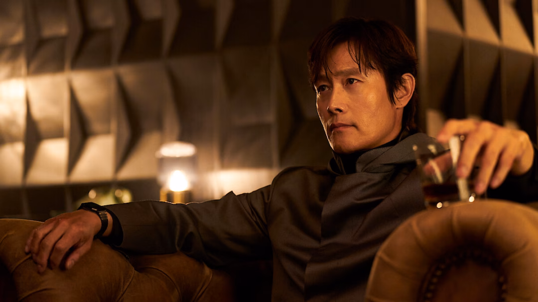 Lee Byung Hun tỏa sáng với loạt vai diễn biến 2025