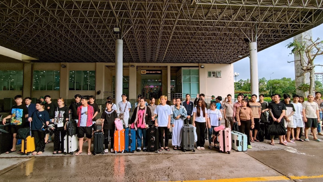 Cơ quan chức năng hai nước ký hoàn chỉnh các thủ tục bàn giao.