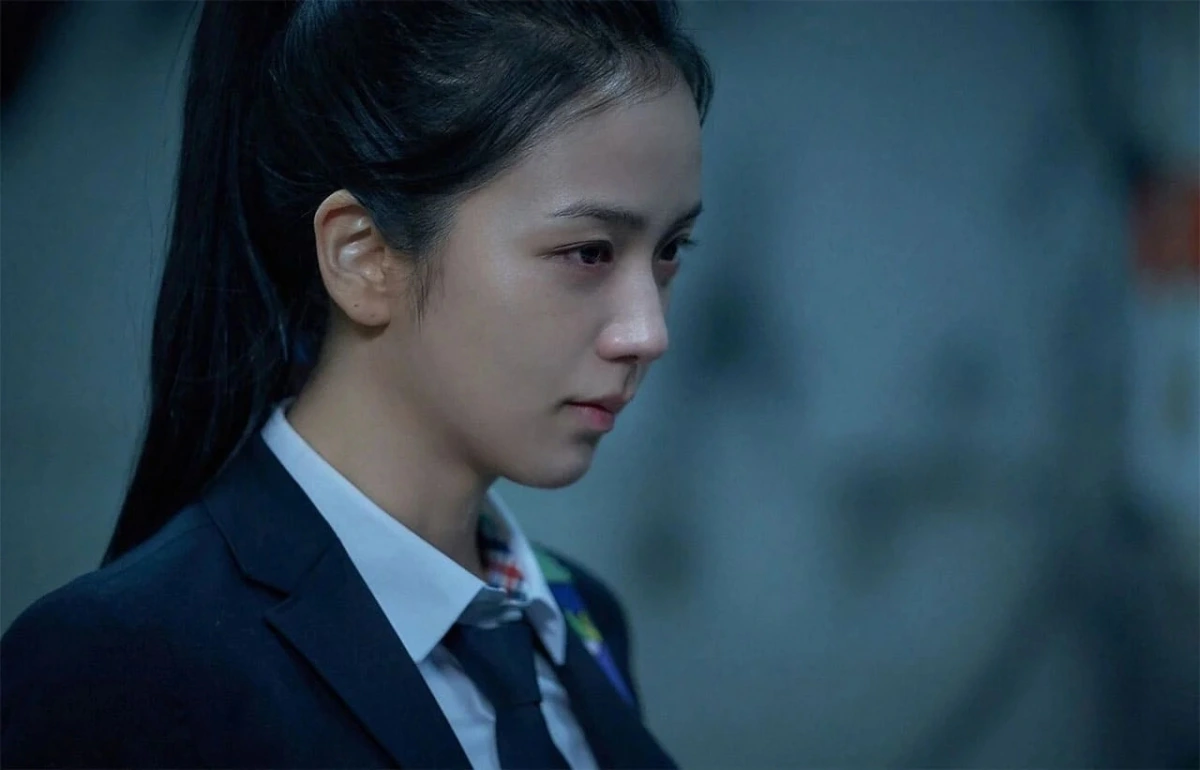 Diễn xuất của Jisoo tiếp tục vấp phải làn sóng chỉ trích