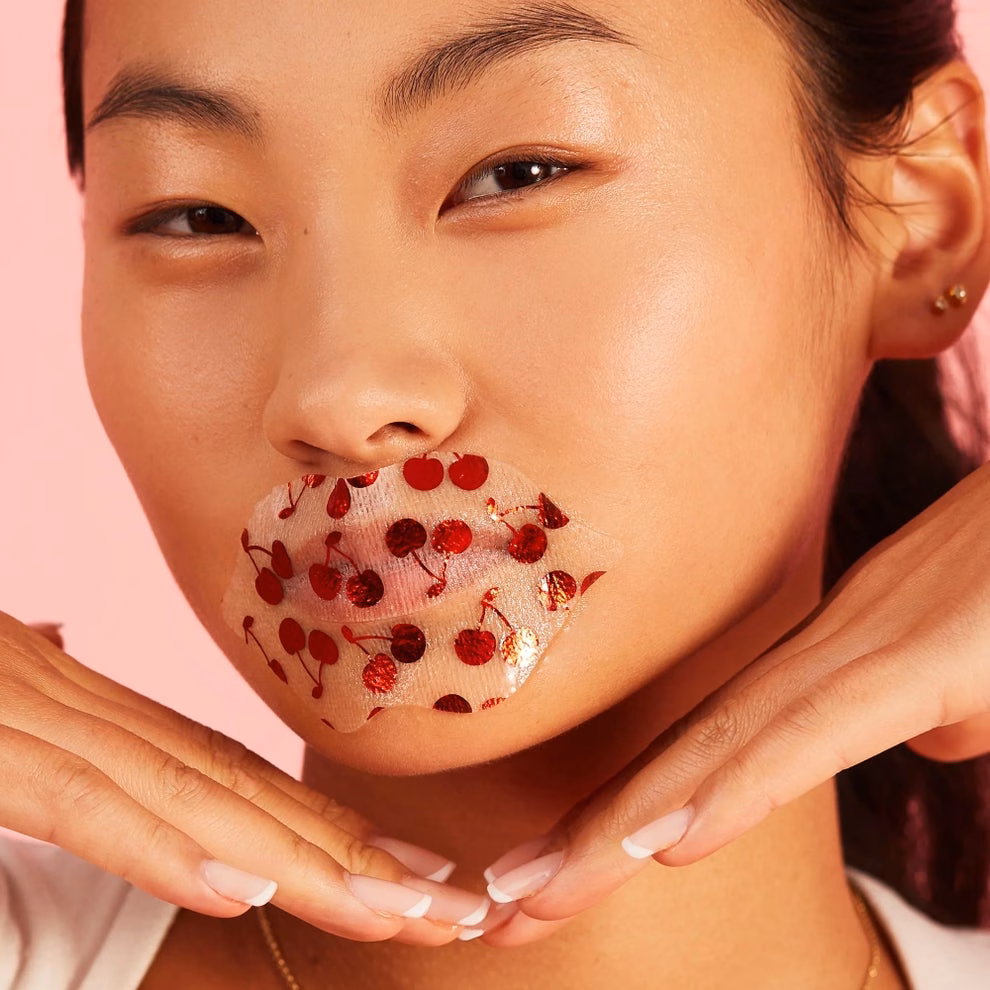 Mỹ phẩm đình đám: miếng dán mụn, serum cấp ẩm và thuốc mỡ đa năng được người dùng yêu thích Walmart
