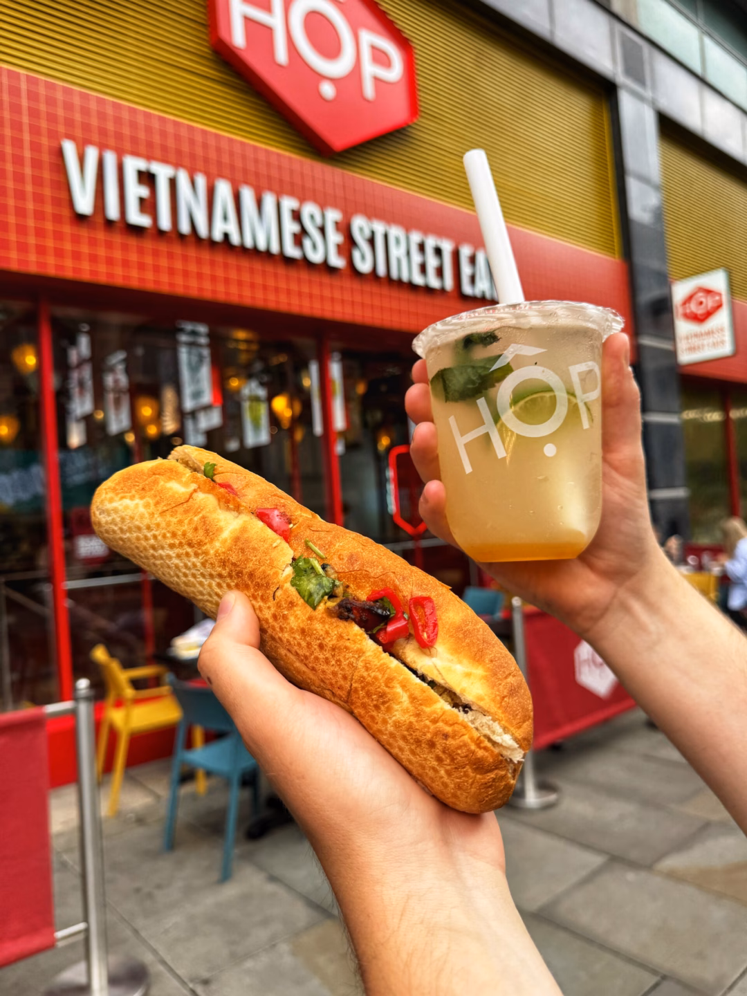 Khách sạn Chocolate mở quán cà phê Velvetiser đầu tiên tại Manchester Manchester Arndale’s Summer Scran Fest is back – and that means there are some absolute bargains to be had on food and drink right across the shopping centre.