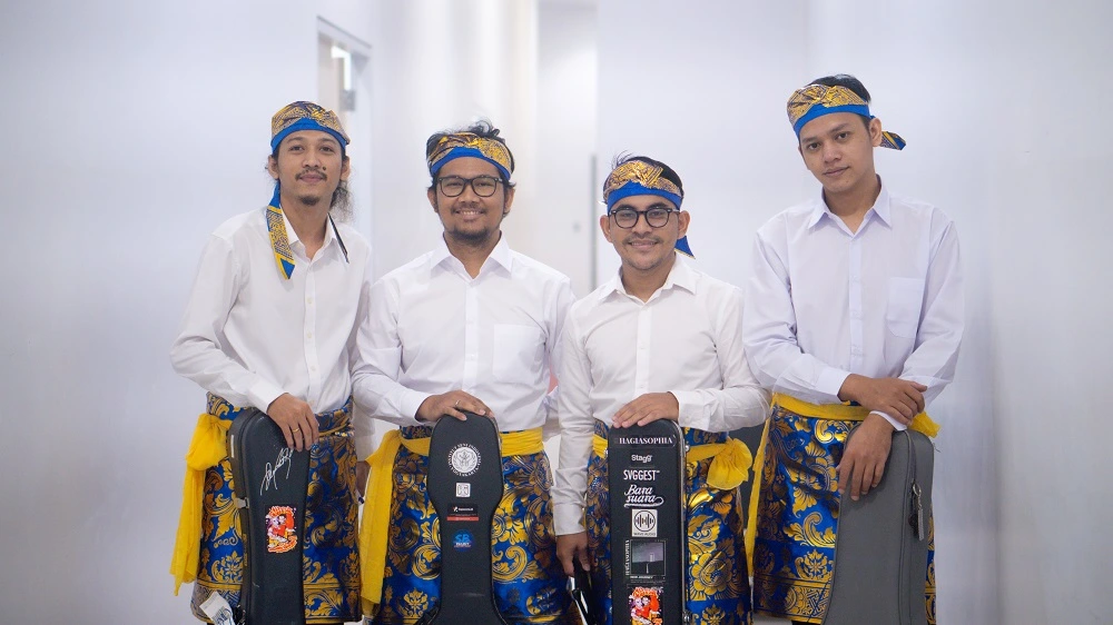 Nhóm tứ tấu trẻ 4.13 Guitar Quartet (Indonesia)