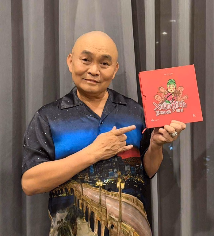 NSƯT Xuân Hinh ra mắt cuốn hồi ký Kẻ chọc cười dân dã NSƯT Xuân Hinh