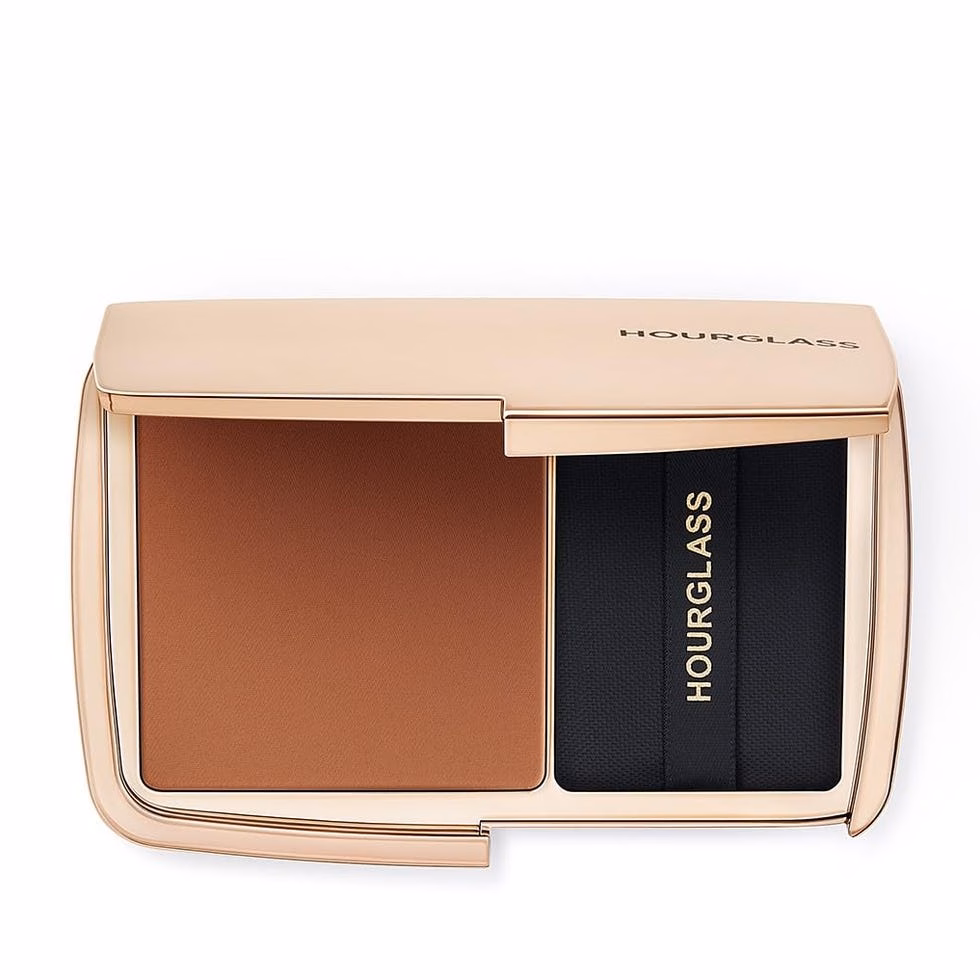 Bột phấn ép giúp da tươi mịn và đều màu với 20 tone màu phù hợp Vanish Airbrush Pressed Powder-Translucent Deep