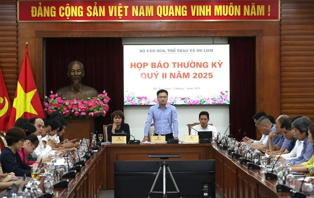 Họp báo thường kỳ Bộ VH-TT-DL