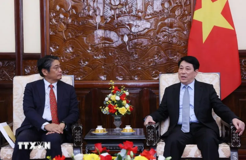Chủ tịch nước Lương Cường tiếp Đại sứ Nhật Bản tại Việt Nam Ito Naoki. Chủ tịch nước Lương Cường tiếp Đại sứ Nhật Bản tại Việt Nam Ito Naoki.