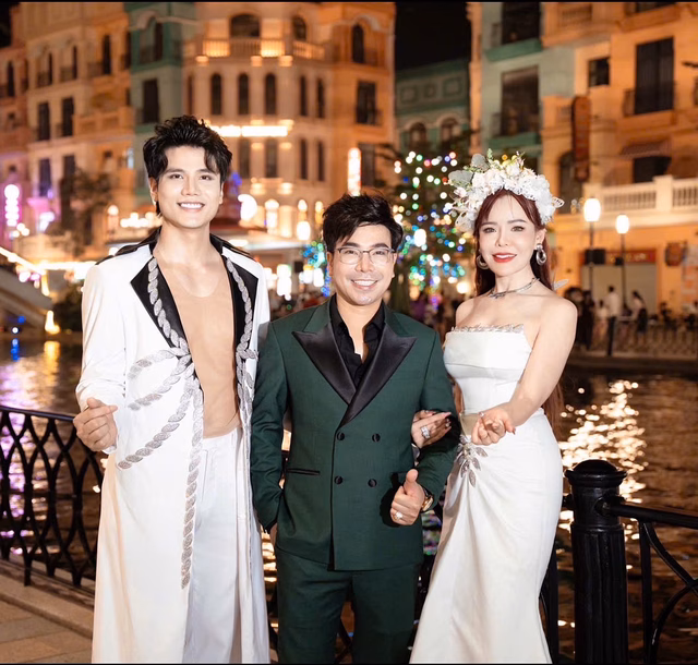 Ánh Quyên trong bộ sưu tập của NTK Vinh Quang