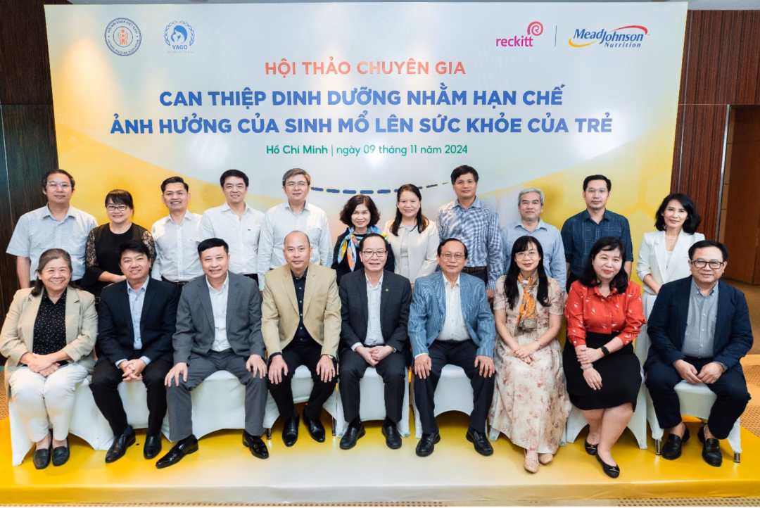 Hội thảo chuyên gia về dinh dưỡng cho trẻ sinh mổ Hội thảo chuyên gia về dinh dưỡng cho trẻ sinh mổ