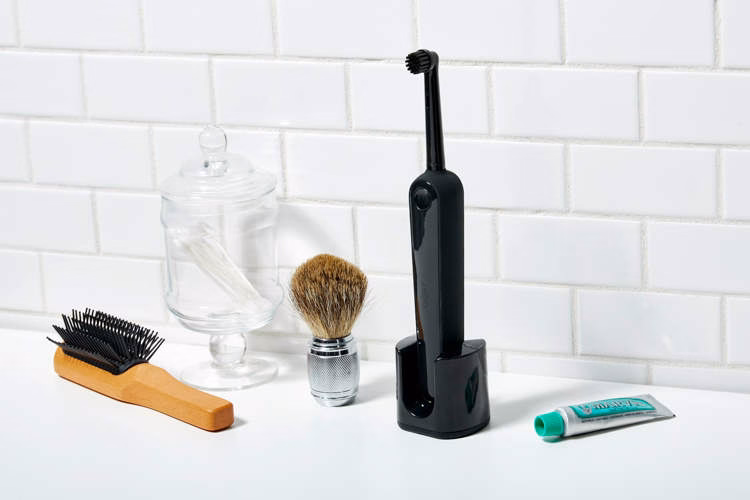 Người phụ nữ bắt quả tang chồng ngoại tình nhờ bàn chải đánh răng điện- Ảnh1.