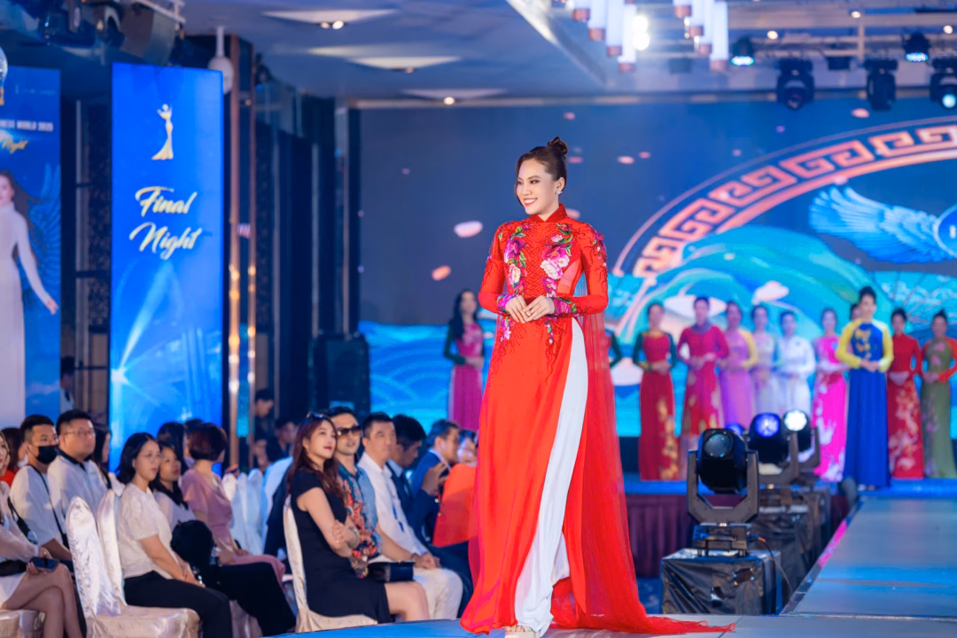 Judy An Hiền thuyết trình