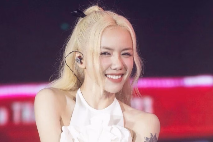 D. Phương Ly