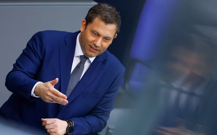 EU áp thuế trả đũa 93 tỷ euro lên hàng hóa Mỹ nếu đàm phán thương mại thất bại EU thông qua gói đáp trả thuế quan Mỹ - Ảnh 3.