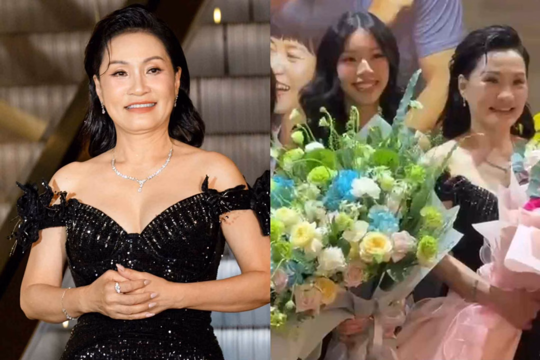 Hồng Đào xúc động khi đóng vai mẹ trong phim Mang mẹ đi bỏ Nghệ sĩ Hồng Đào vỡ òa khi được con gái đến ủng hộ trong ngày ra mắt phim