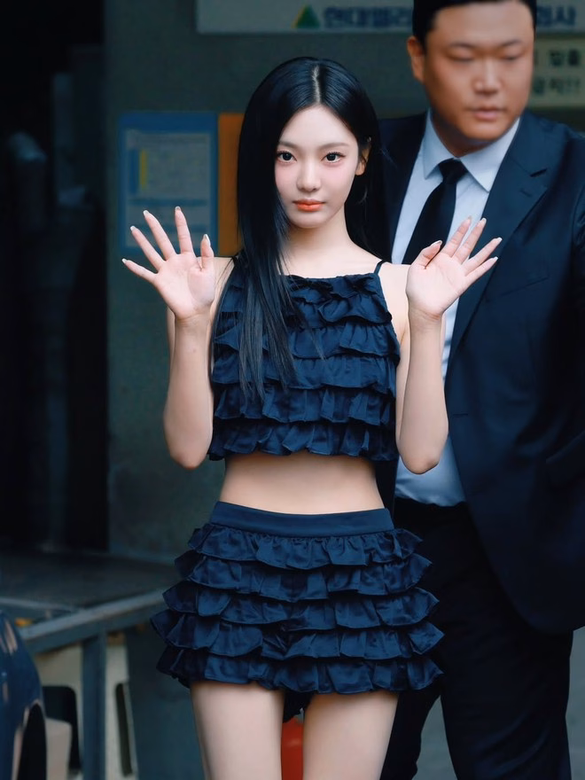 Ningning aespa lộ diện với visual đỉnh cao, nhan sắc quá xuất sắc khiến dân tình sững sờ Nữ idol với vóc dáng chuẩn từng centimet.