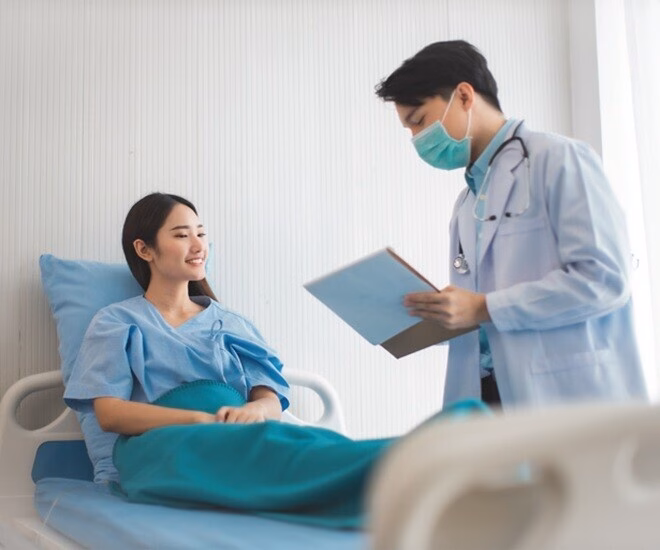 Khi bị sốt xuất huyết nên tránh thực phẩm có màu đỏ vì khó phân biệt với việc xuất huyết. Ảnh minh họa.