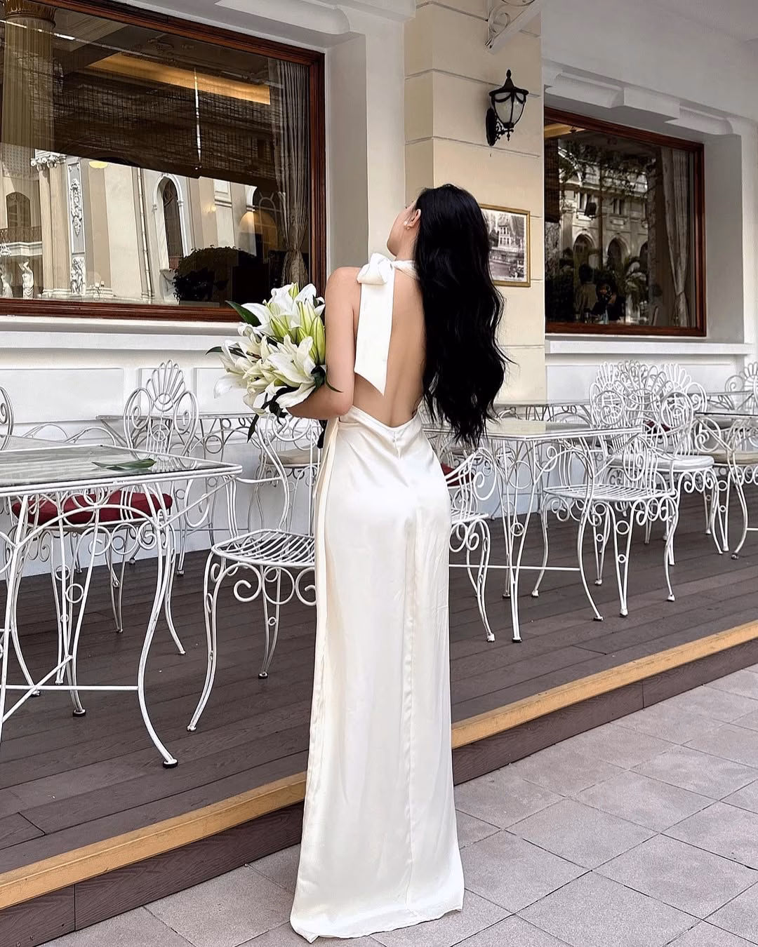 Cô gái sở hữu phong cách ăn mặc nữ tính, hiện đại với gần 100.000 lượt theo dõi Instagram Cô chủ local brand Việt cực hot trên Instagram, ai follow cũng