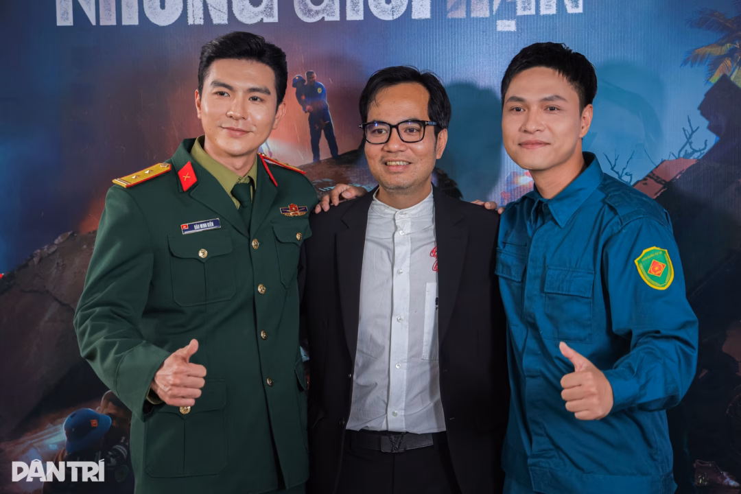 Steven Nguyễn tại buổi họp b&aacute;o phim Kh&ocirc;ng giới hạn