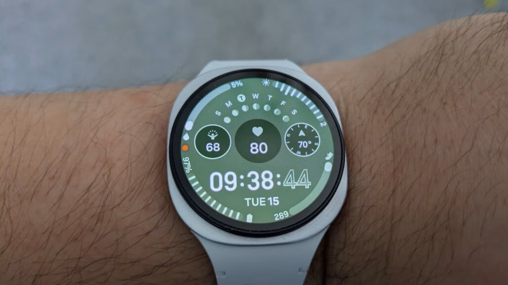 Galaxy Watch8 – Thiết bị theo dõi sức khỏe với màn hình sáng hơn, pin tốt hơn (Credit: Andrew Gebhart)