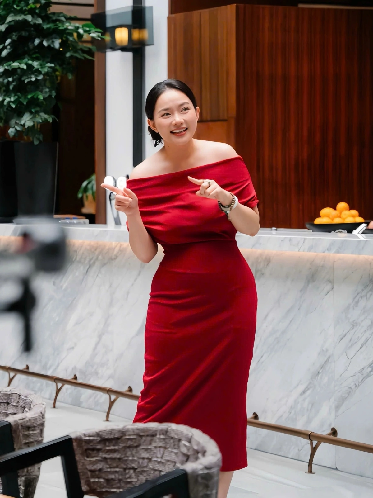 Phương Oanh tái xuất phim giờ vàng sau 4 năm Cựu người mẫu - diễn viên Phan Như Thảo hiện nặng 80 kg, tăng 18 kg sau một năm trị bệnh về túi mật, thường chọn trang phục tối giản, màu sẫm để che khuyết điểm cơ thể.