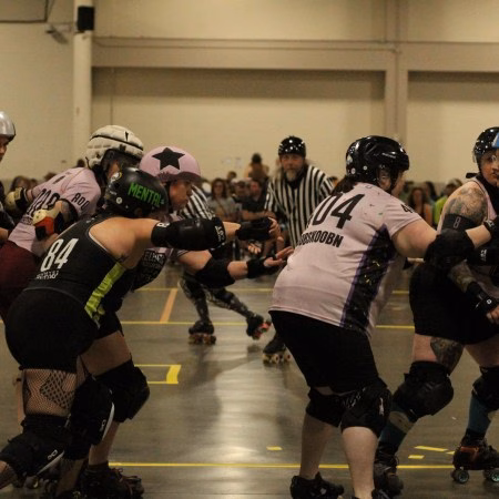 Cửa hàng làm đẹp Amulet Parlor – nơi vẻ đẹp và tính bền vững gặp nhau Relentless Bout, Hard Knox Roller Derby, May 2025
