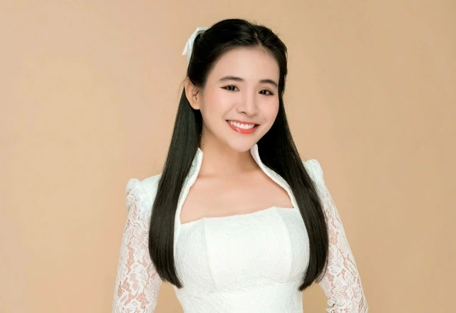 Sau thời gian hoạt động độc lập, "thiên thần bolero" Quỳnh Trang ngày càng khẳng định bản sắc riêng trong dòng nhạc trữ tình bolero
